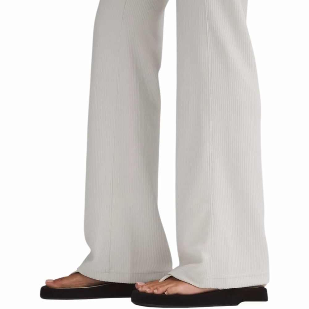 NWT Lululemon Ribbed Softstreme Flared Pant *Tall Size 4 Bone 35.5" Inseam - Picture 7 of 9